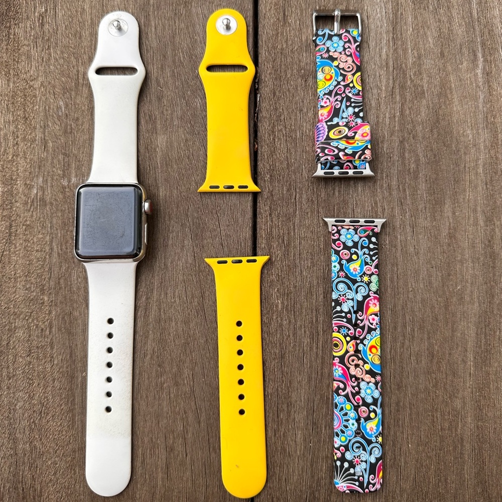 Apple Watch Series 3 38mm Stainless Steel with 3 Bands